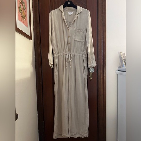 Velvet by Graham and Spencer Off-white Gauze Jumpsuit - Picture 1 of 4